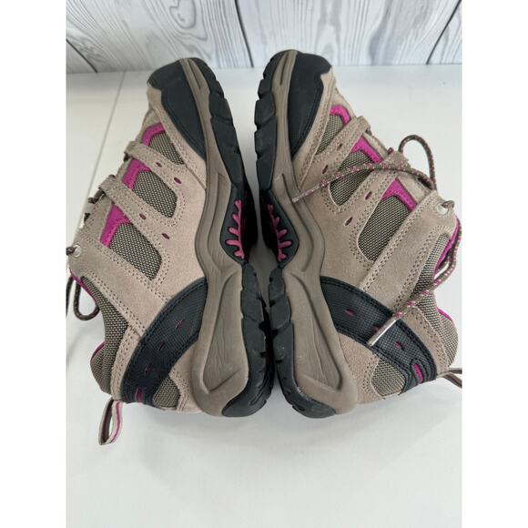 L.L. Bean 258485 Tan Waterproof Outdoor Trail Hiking Sneakers Women's Sz 8 Wide - Picture 5 of 8